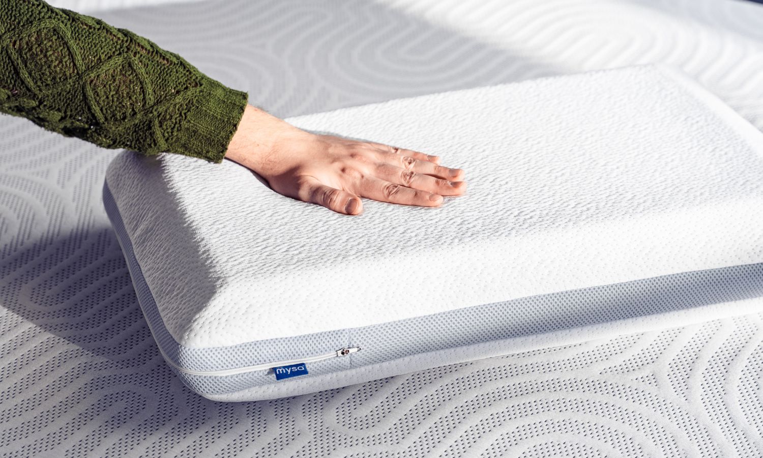 Mysa Drift cooling pillow texture, soft cooling cover with graphite foam